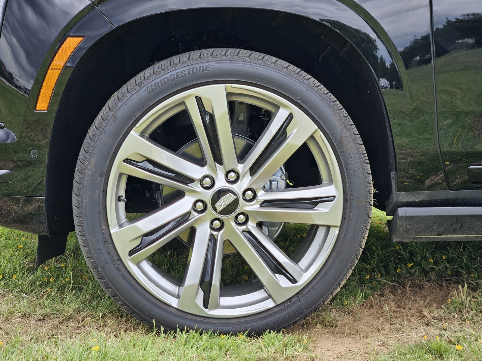 New 2026 Cadillac Escalade Sport w/ Touring Package AWD/4WD image 7