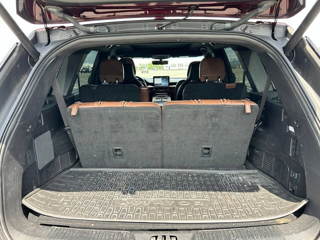 Used 2020 Lincoln Aviator Reserve w/ Equipment Group 201A AWD/4WD image 22
