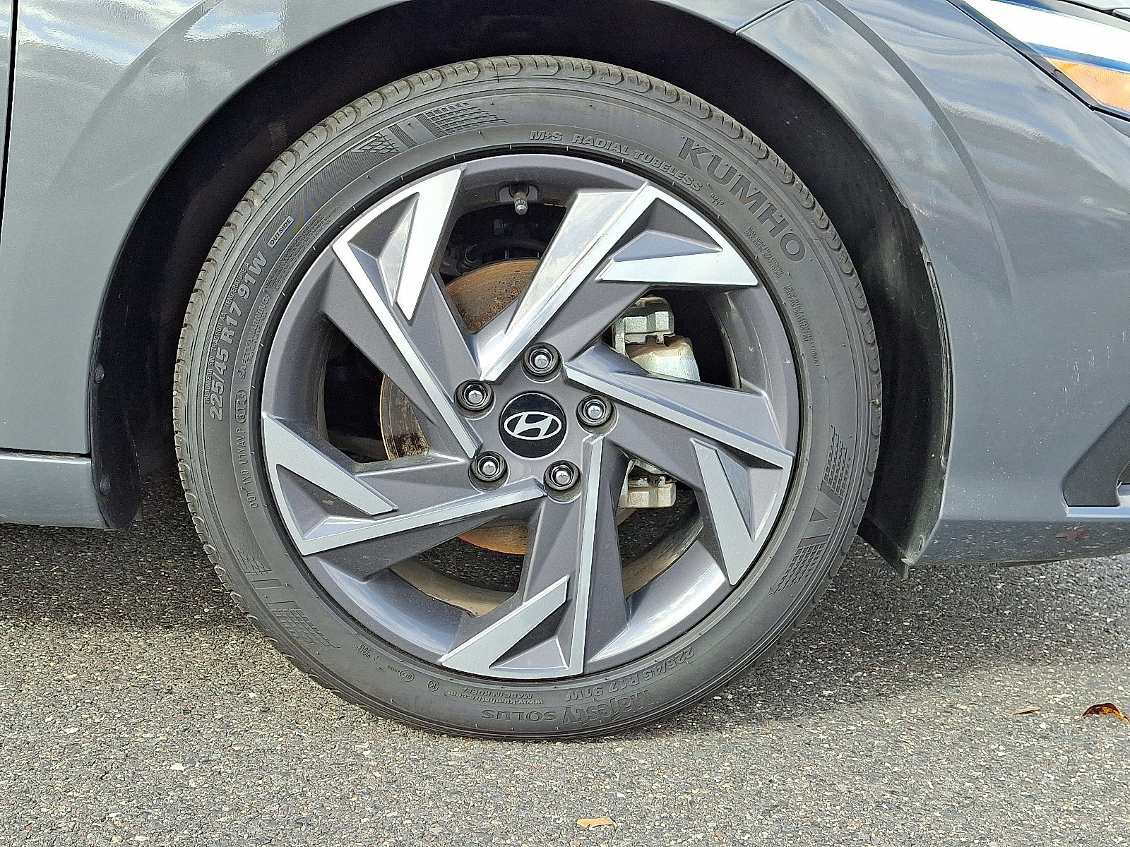 Certified 2025 Hyundai Elantra Sport image 8