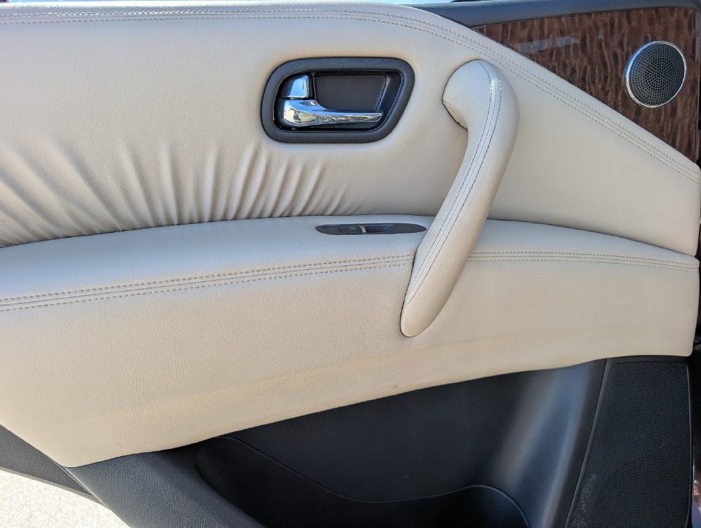 Used 2019 Nissan Armada Platinum w/ Captain's Chairs Package RWD image 30