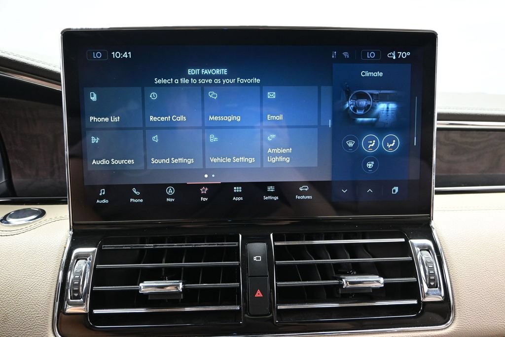 Used 2024 Lincoln Navigator Premiere AWD/4WD image 38