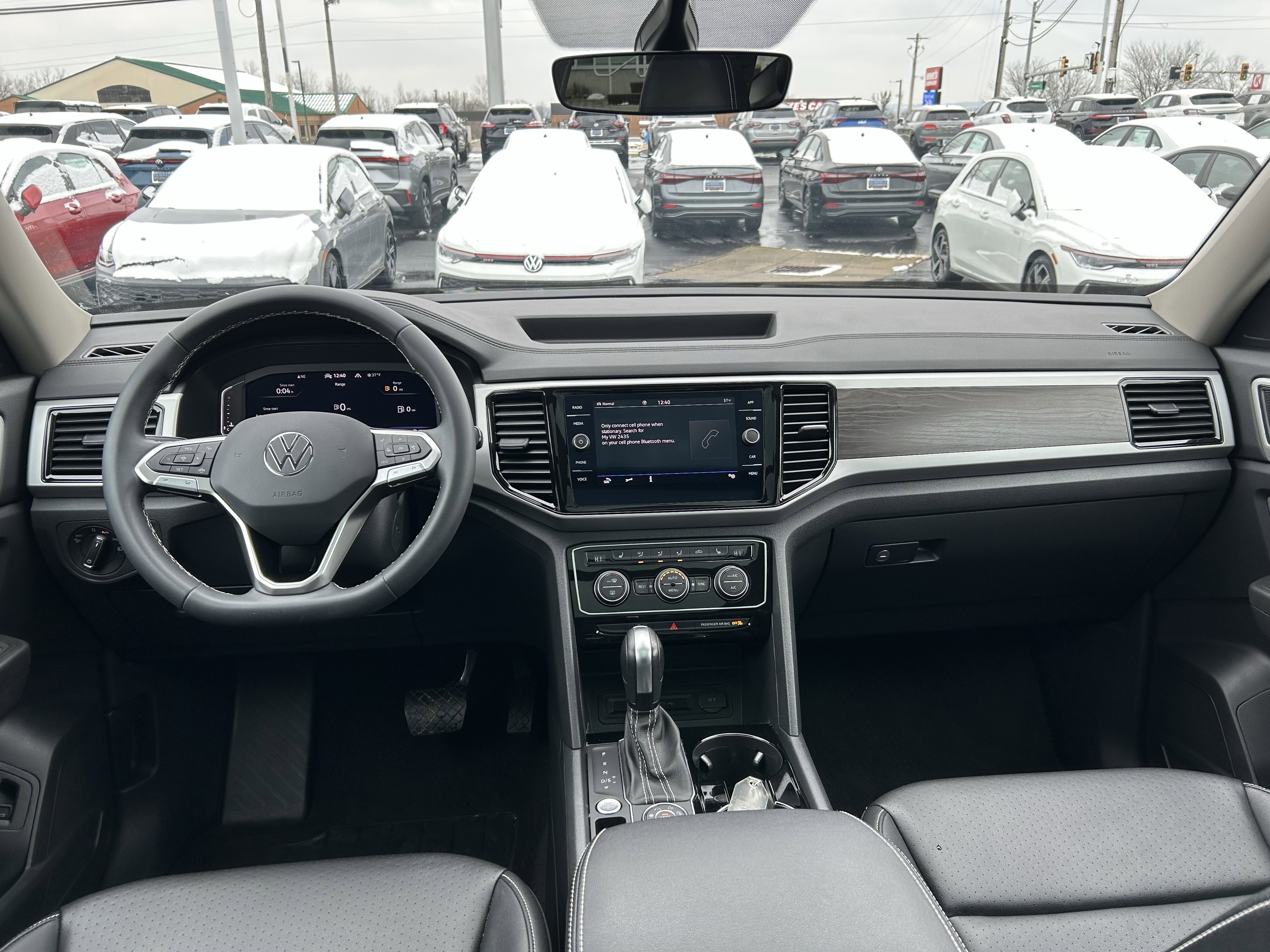 Certified 2023 Volkswagen Atlas SE w/ Panoramic Sunroof Package image 9
