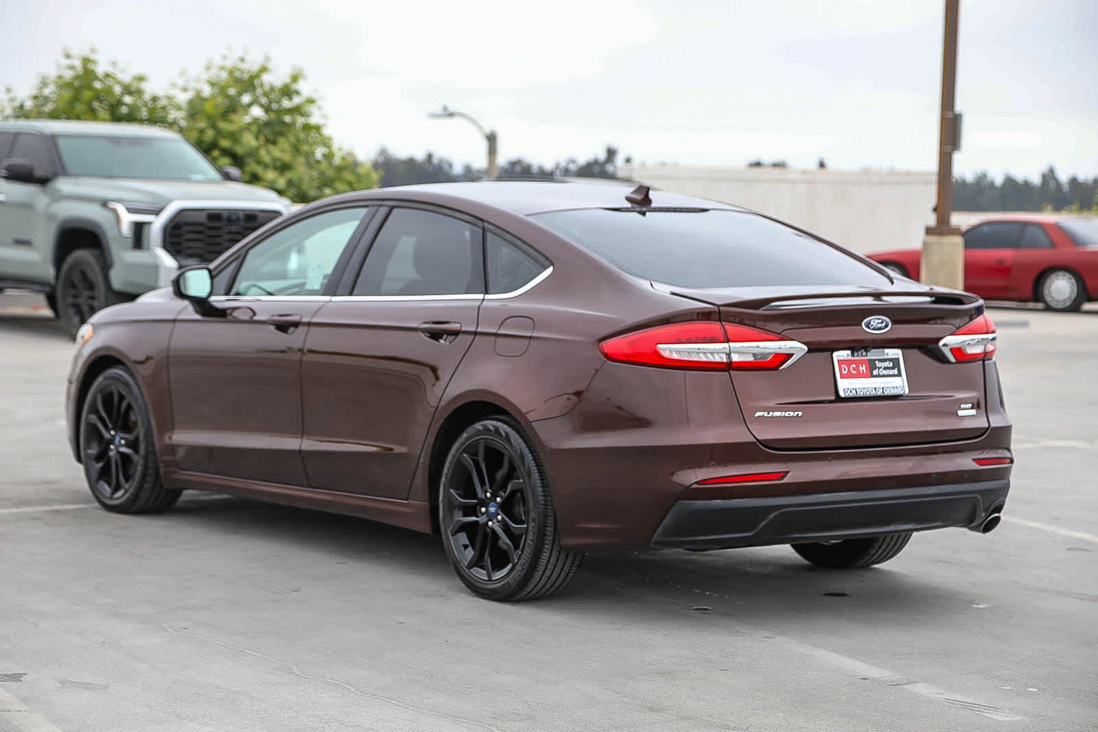 Used 2019 Ford Fusion SE w/ Equipment Group 151A FWD image 7