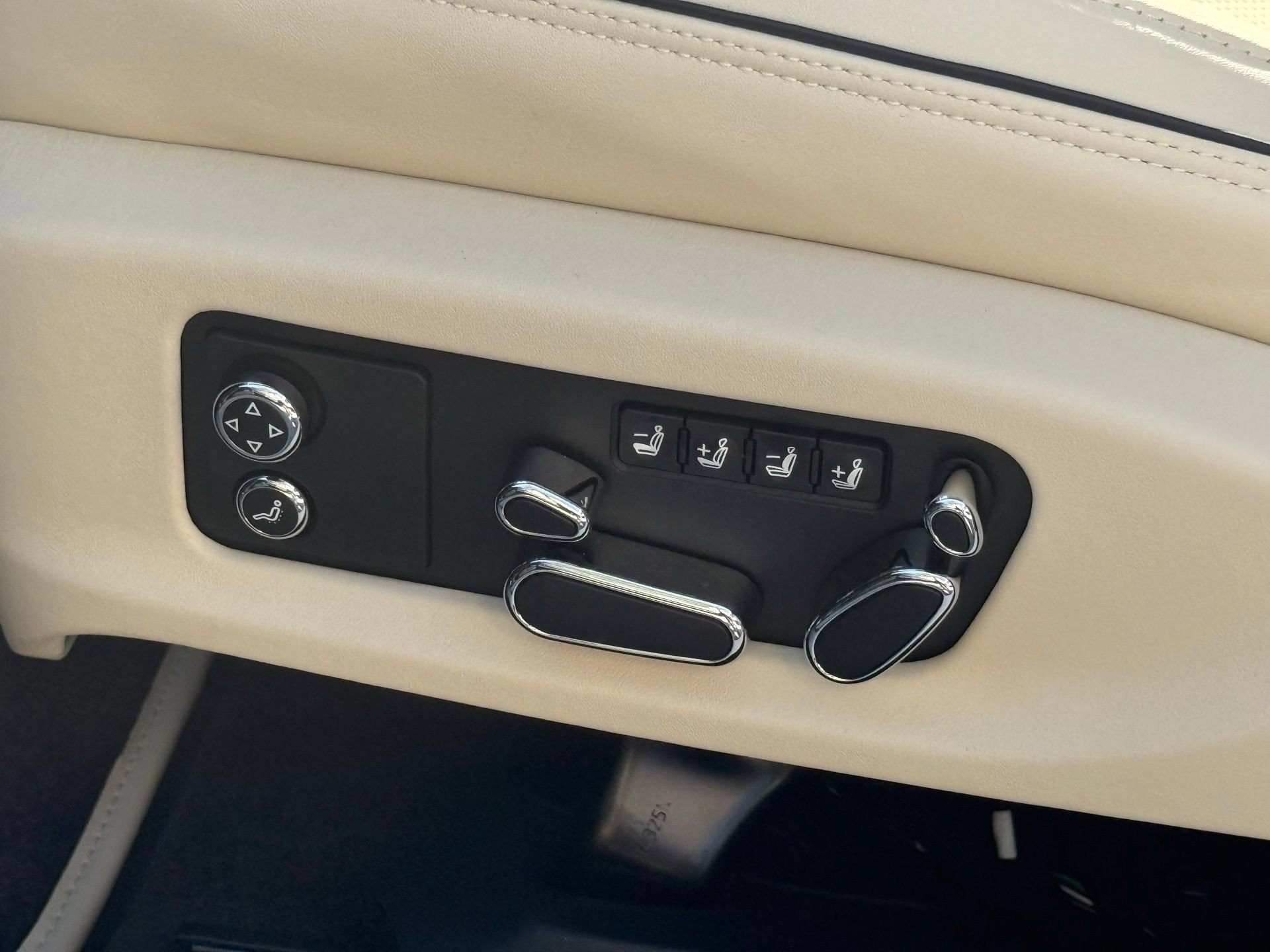 New 2026 Bentley Continental GT AWD/4WD image 29
