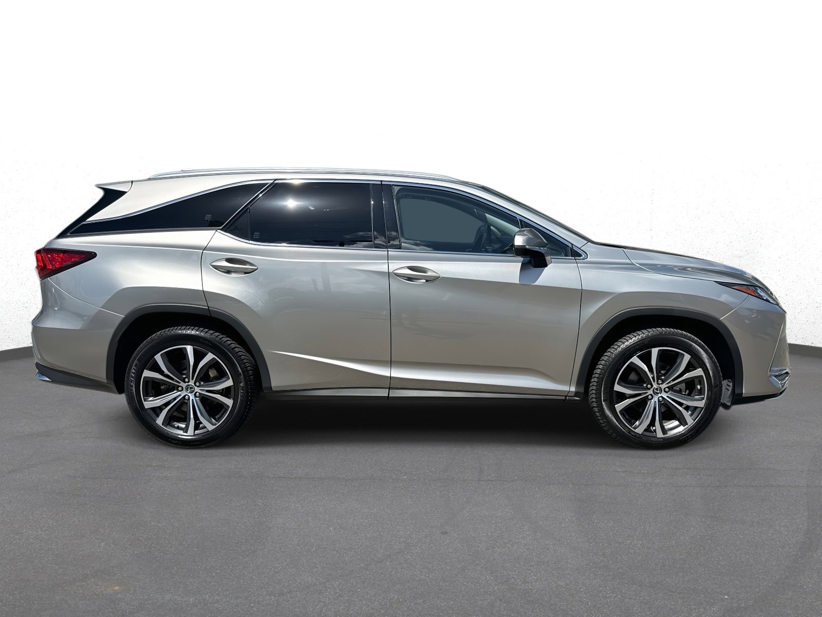 Certified 2020 Lexus RX 350L FWD w/ Premium Package image 2