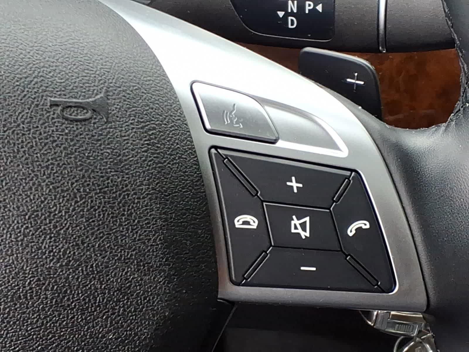 Used 2012 Mercedes-Benz ML 350 BlueTEC 4MATIC image 19