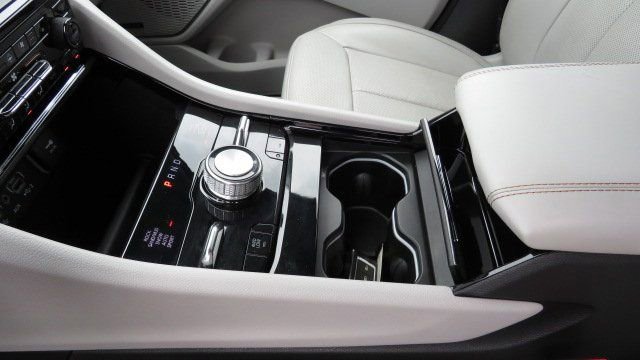 Used 2022 Jeep Grand Cherokee Overland image 18