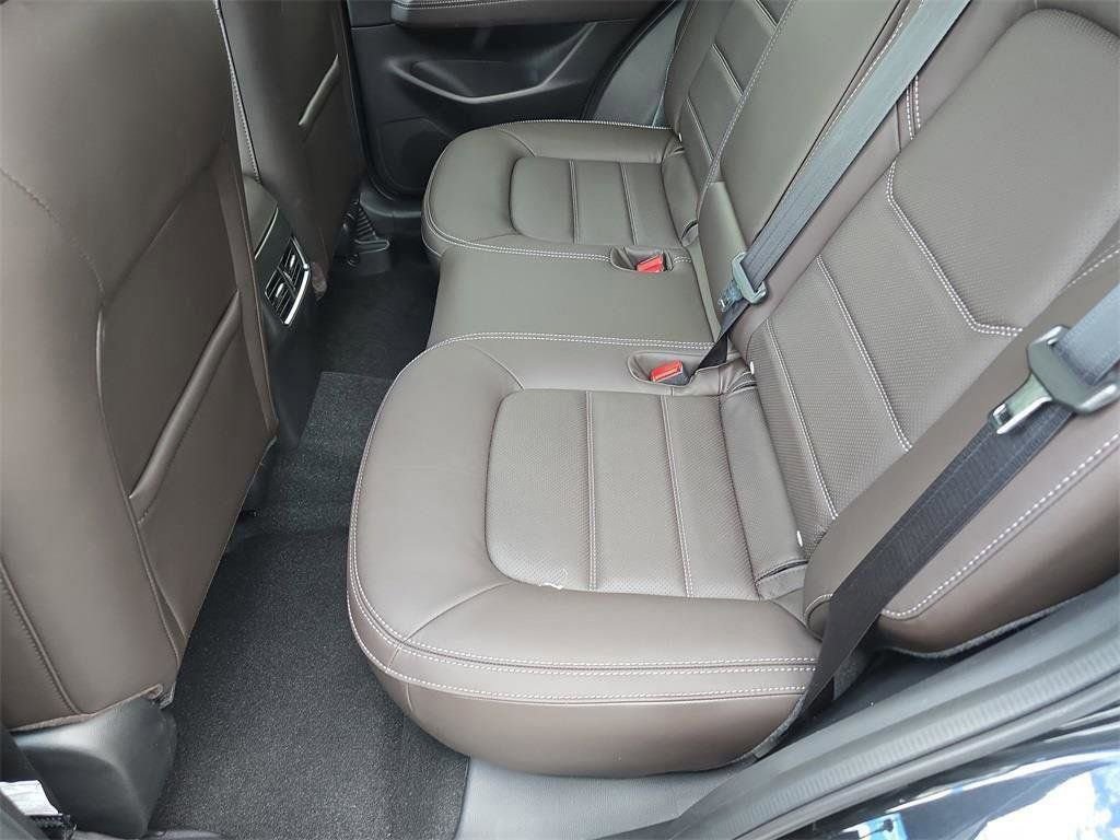 Used 2025 MAZDA CX-5 Signature image 17