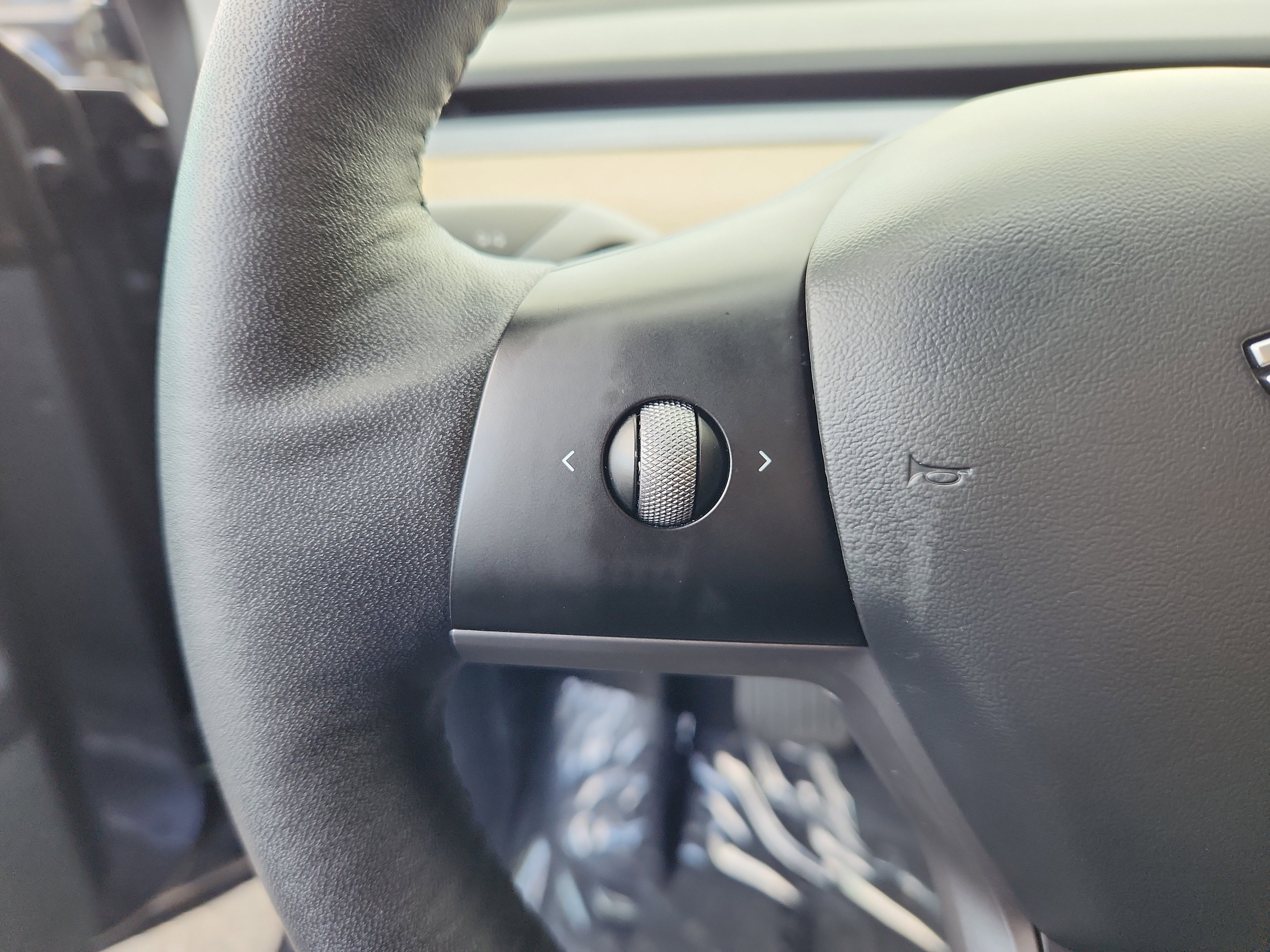 Used 2021 Tesla Model Y Long Range image 18