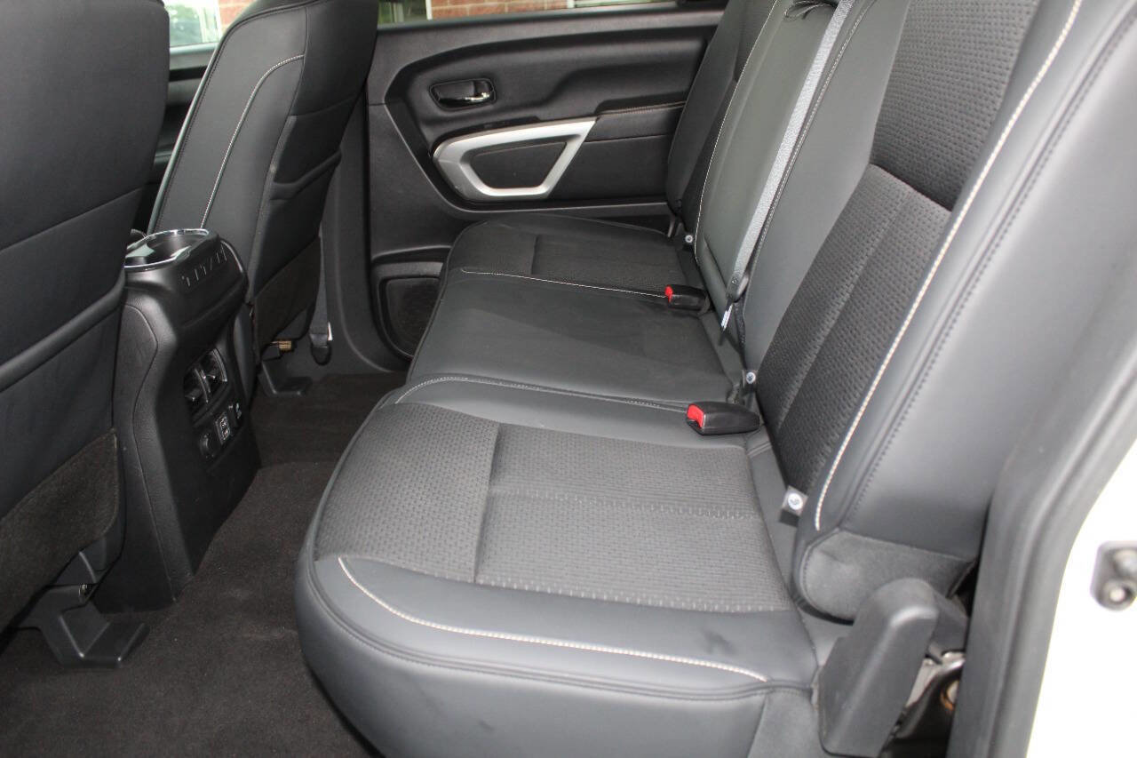 Used 2019 Nissan Titan PRO-4X image 19