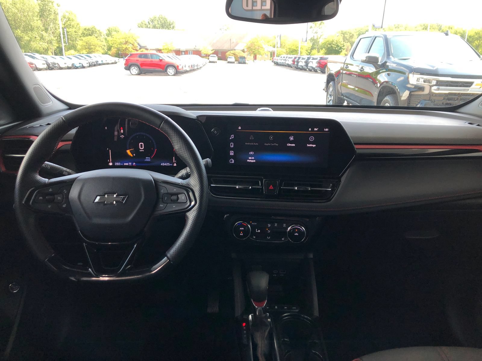 Used 2024 Chevrolet TrailBlazer RS w/ Convenience Package AWD/4WD image 17