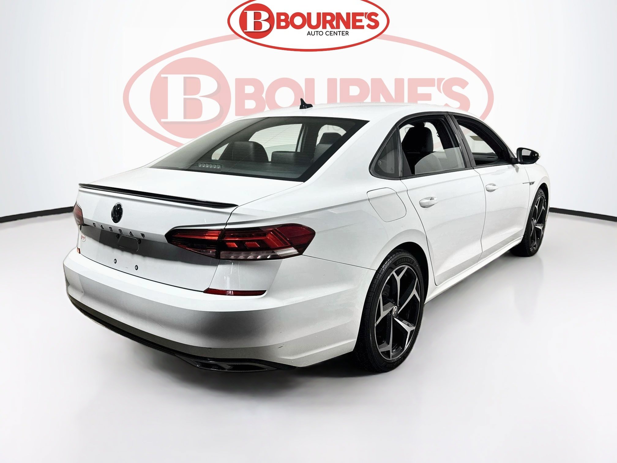 Used 2021 Volkswagen Passat 2.0T R-Line FWD image 11