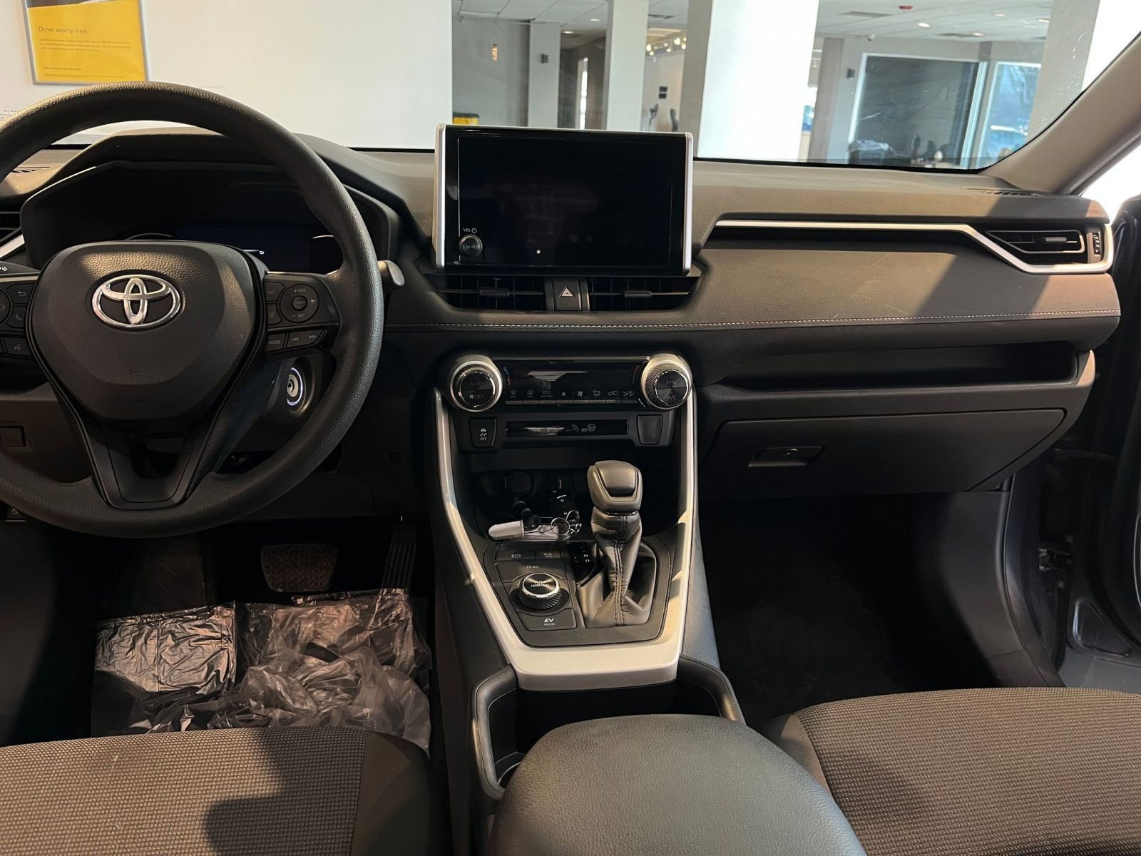 Used 2025 Toyota RAV4 LE image 35