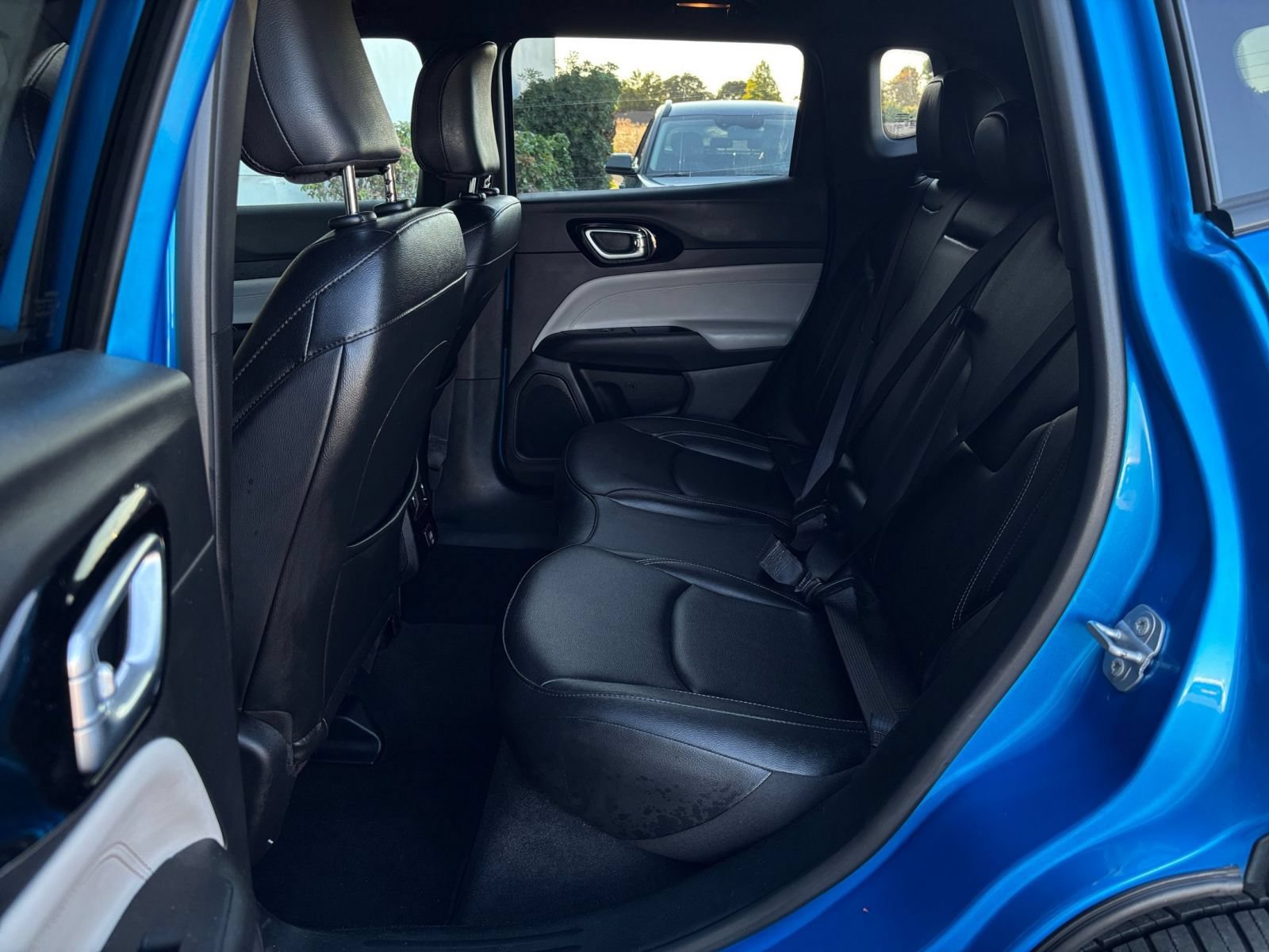 Used 2025 Jeep Compass Limited AWD/4WD image 25