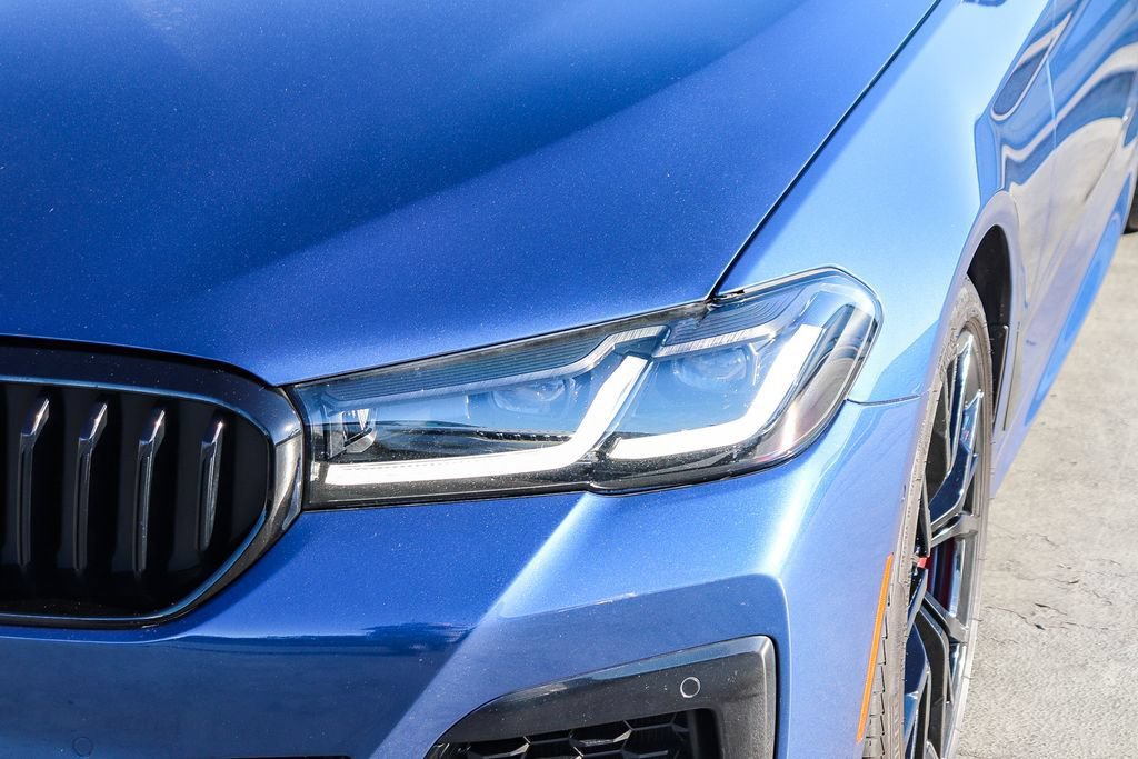 Used 2023 BMW M550i xDrive AWD/4WD image 5