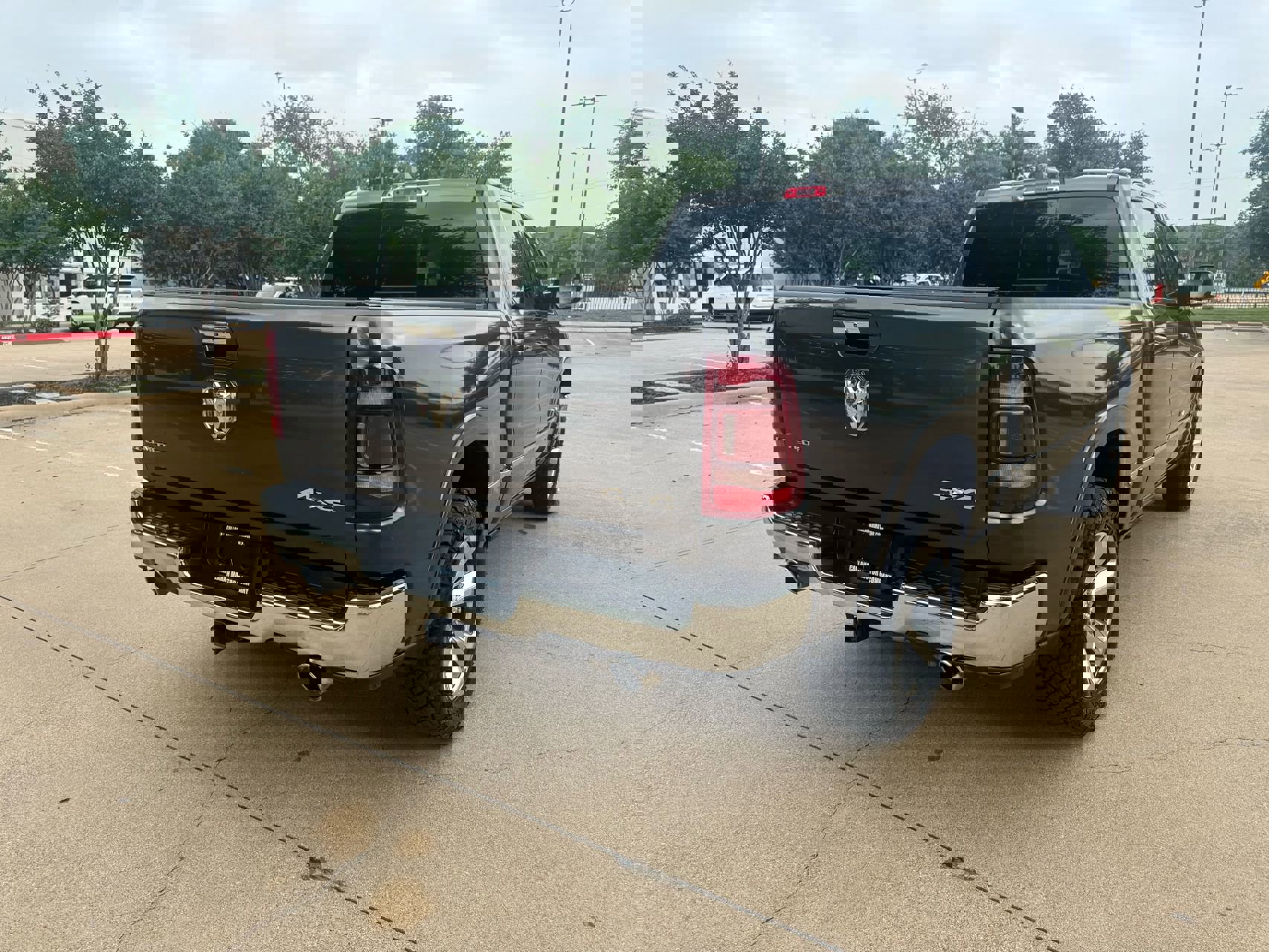 Used 2019 RAM 1500 Limited image 6