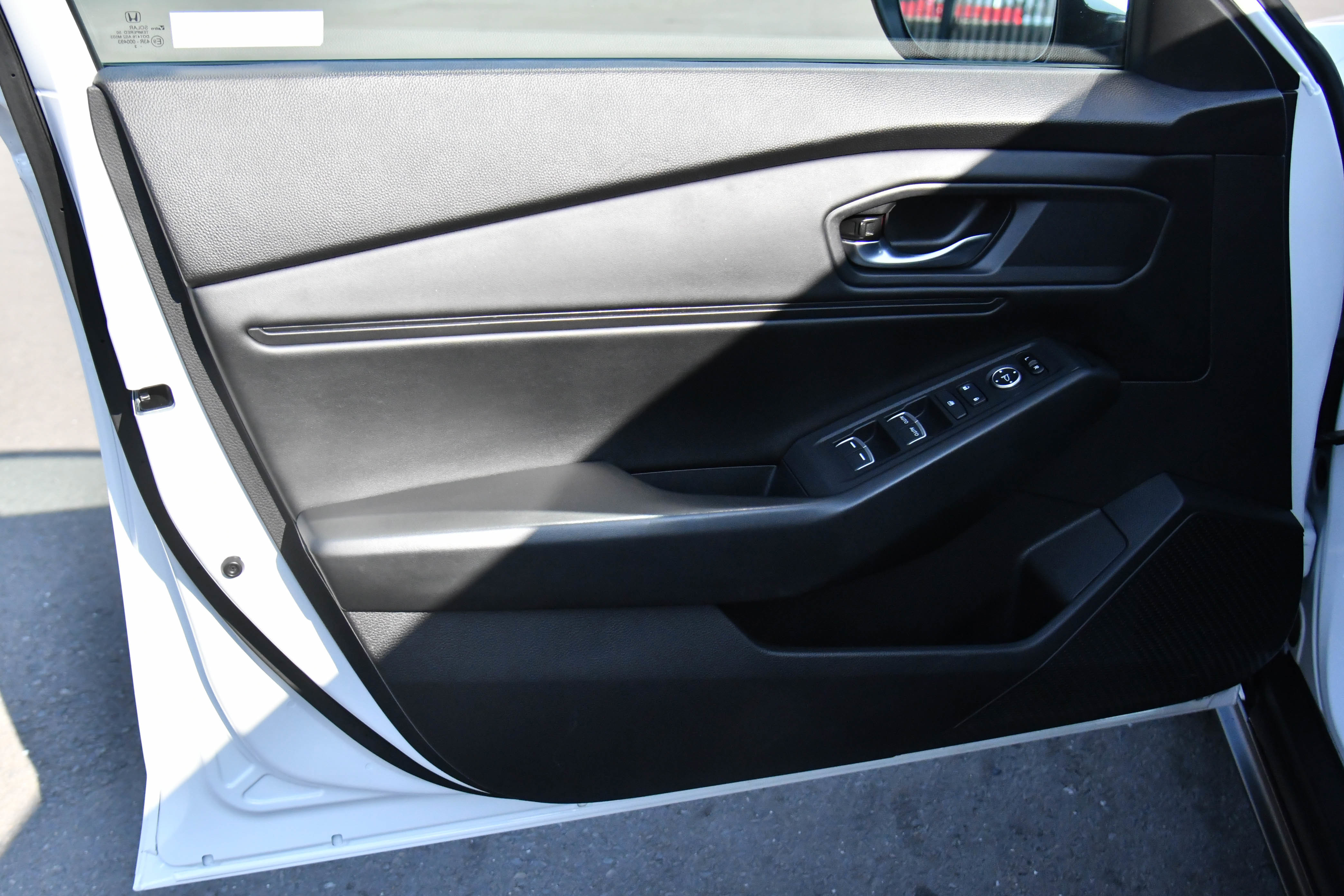 Used 2023 Honda Accord EX image 13