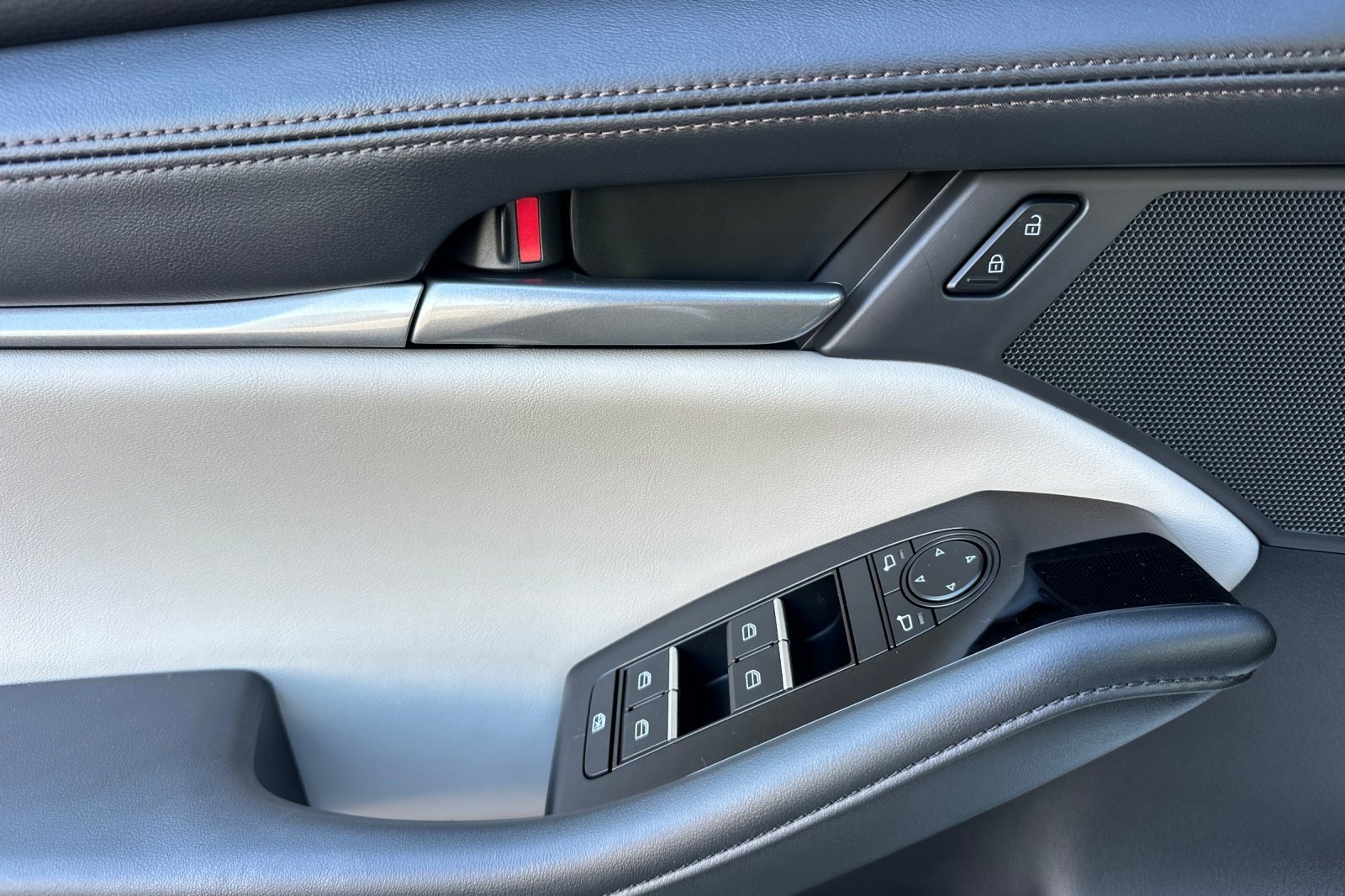 New 2026 MAZDA MAZDA3 2.5 S Sedan w/ Preferred Pkg image 11