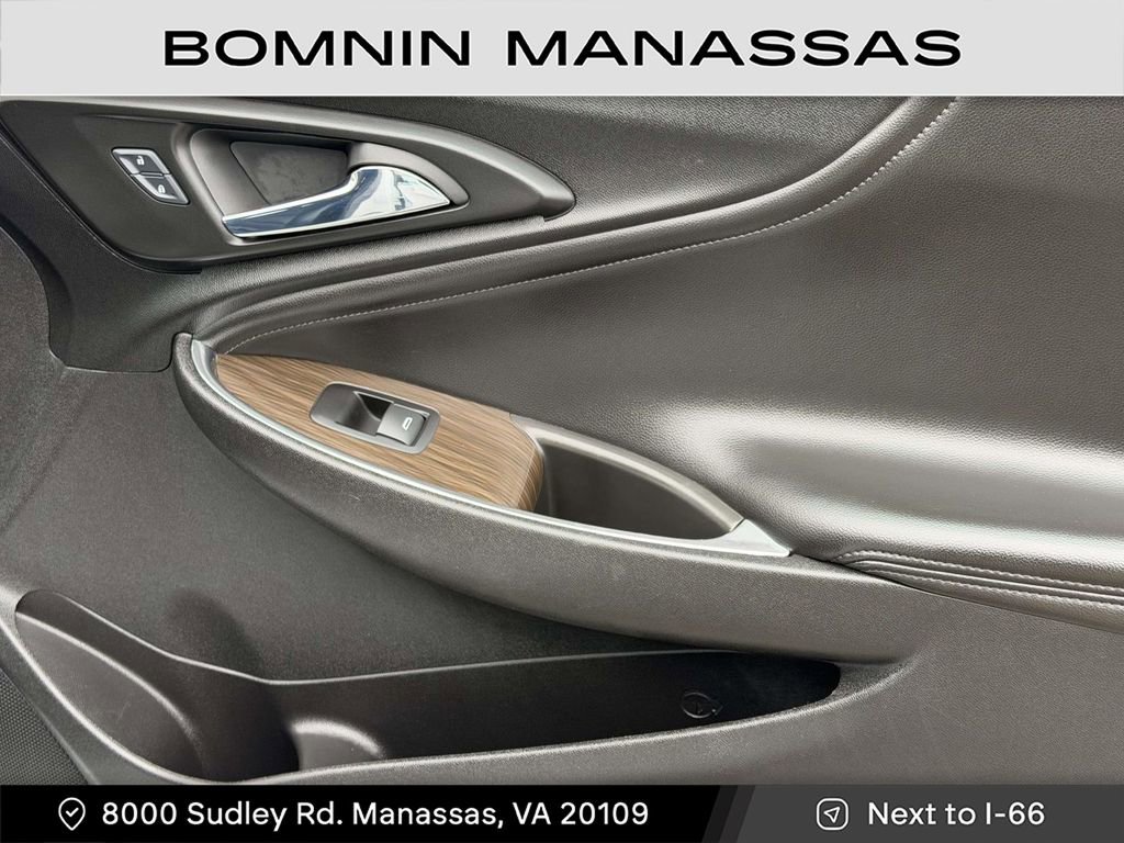 Used 2017 Chevrolet Malibu Premier image 20