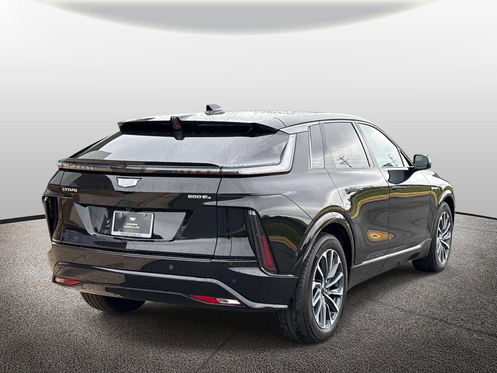 Certified 2024 Cadillac Lyriq Sport AWD/4WD image 2