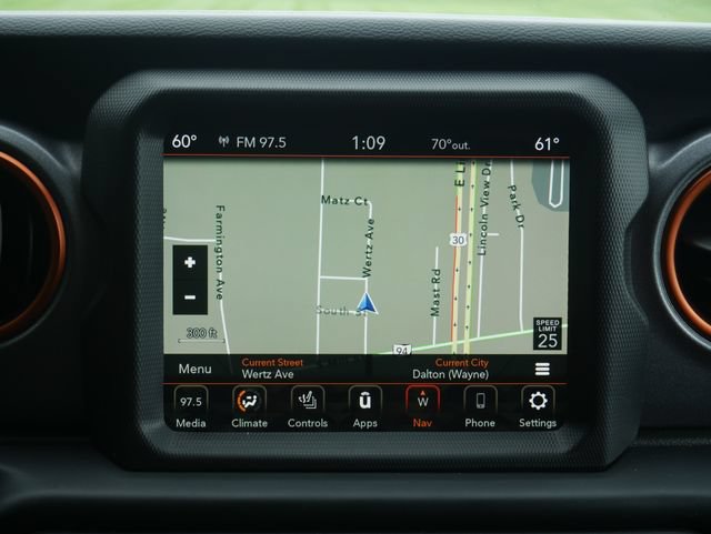 Used 2022 Jeep Gladiator Mojave w/ Cold Weather Group AWD/4WD image 4