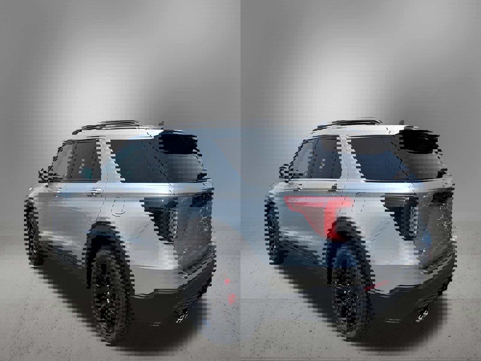 Used 2024 Ford Explorer ST w/ Equipment Group 401A image 3