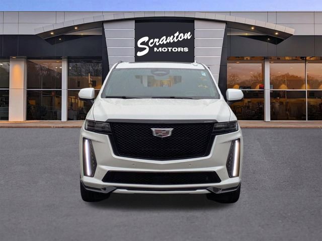 Used 2024 Cadillac Escalade V w/ LPO, ONYX Package image 8