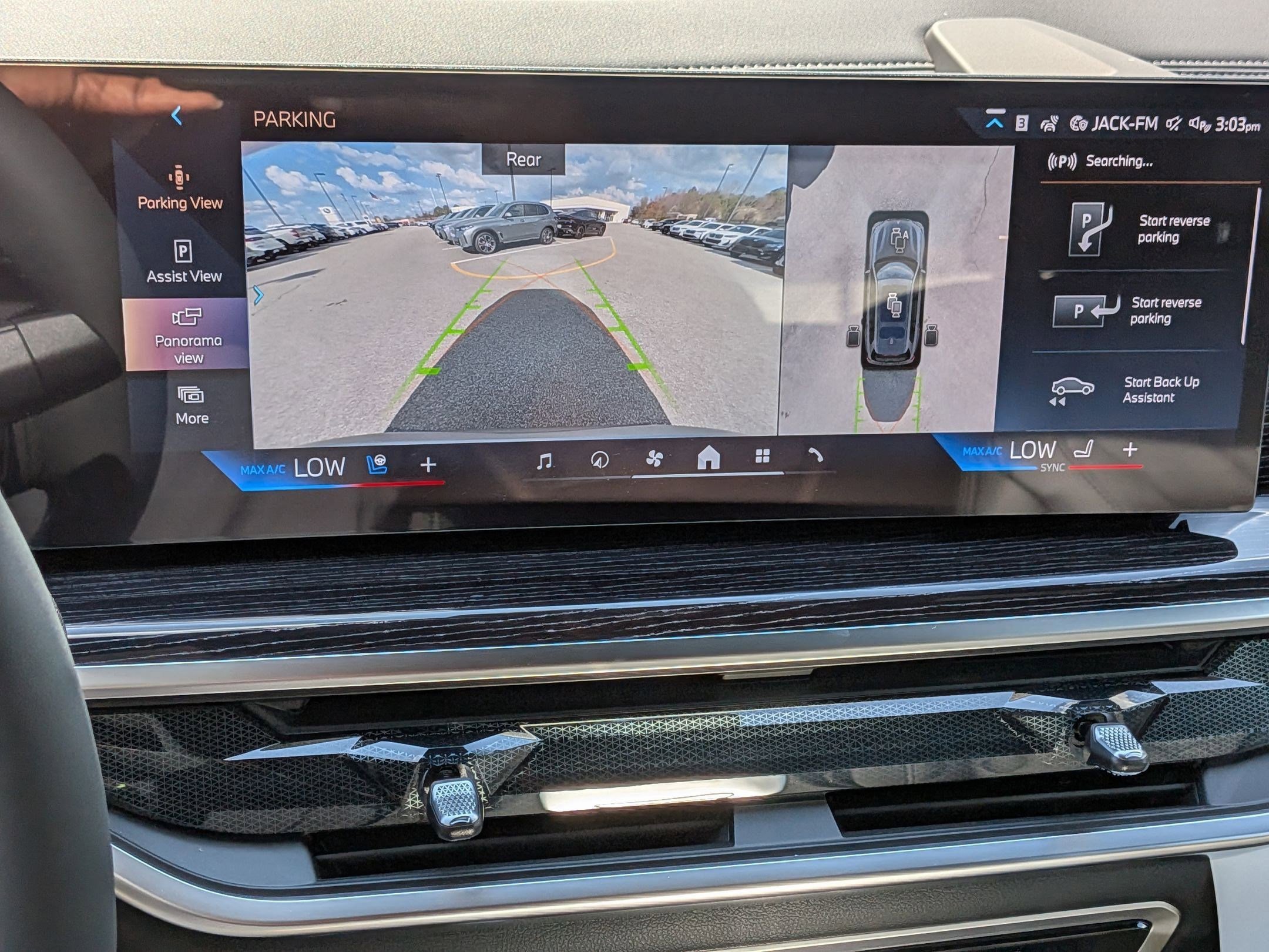 New 2026 BMW X7 xDrive40i w/ M Sport Package AWD/4WD image 22