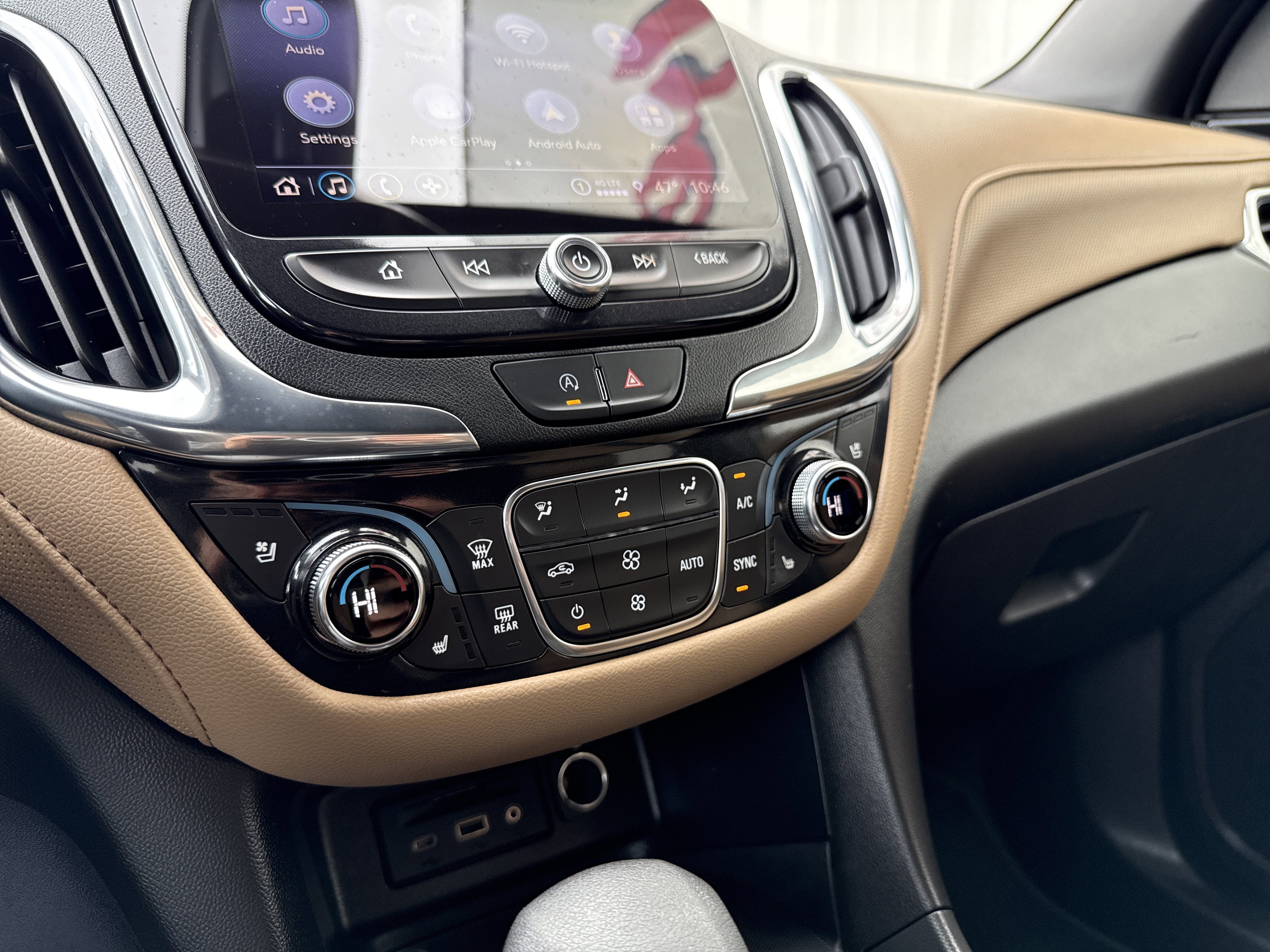 Used 2023 Chevrolet Equinox Premier image 21