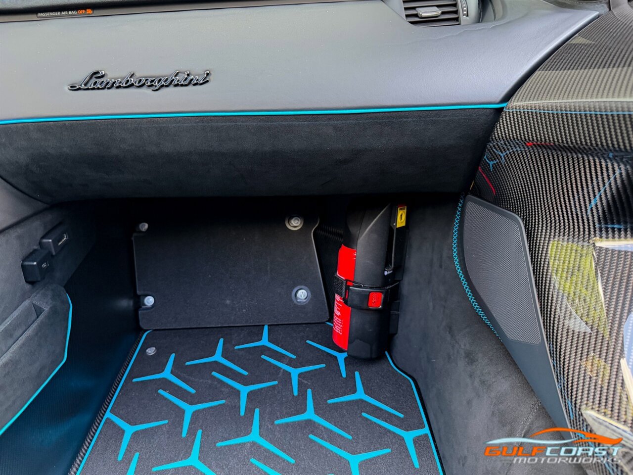Used 2021 Lamborghini Aventador SVJ AWD/4WD image 39