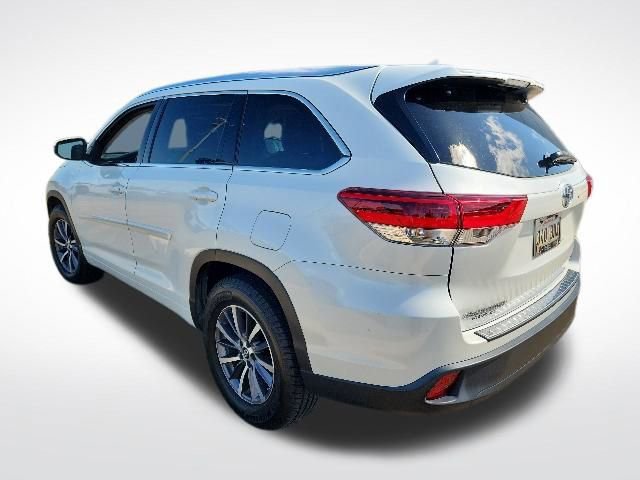 Used 2017 Toyota Highlander XLE FWD image 7