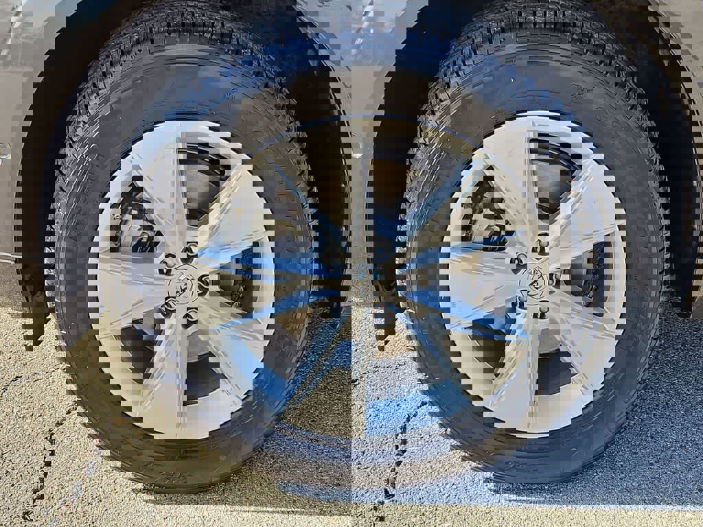 Used 2022 Volvo XC60 B5 Momentum AWD/4WD image 14