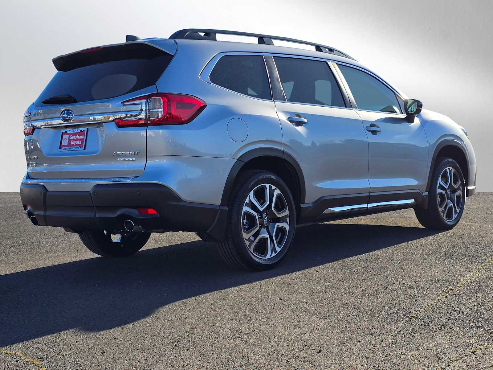 Used 2026 Subaru Ascent Limited w/ Popular Package #1 AWD/4WD image 3