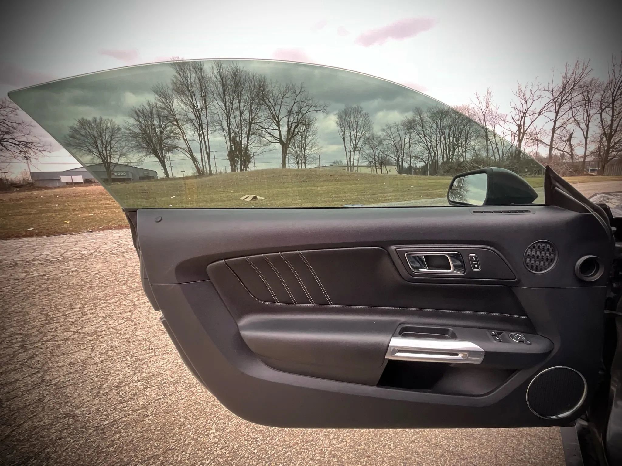 Used 2015 Ford Mustang GT Premium image 17