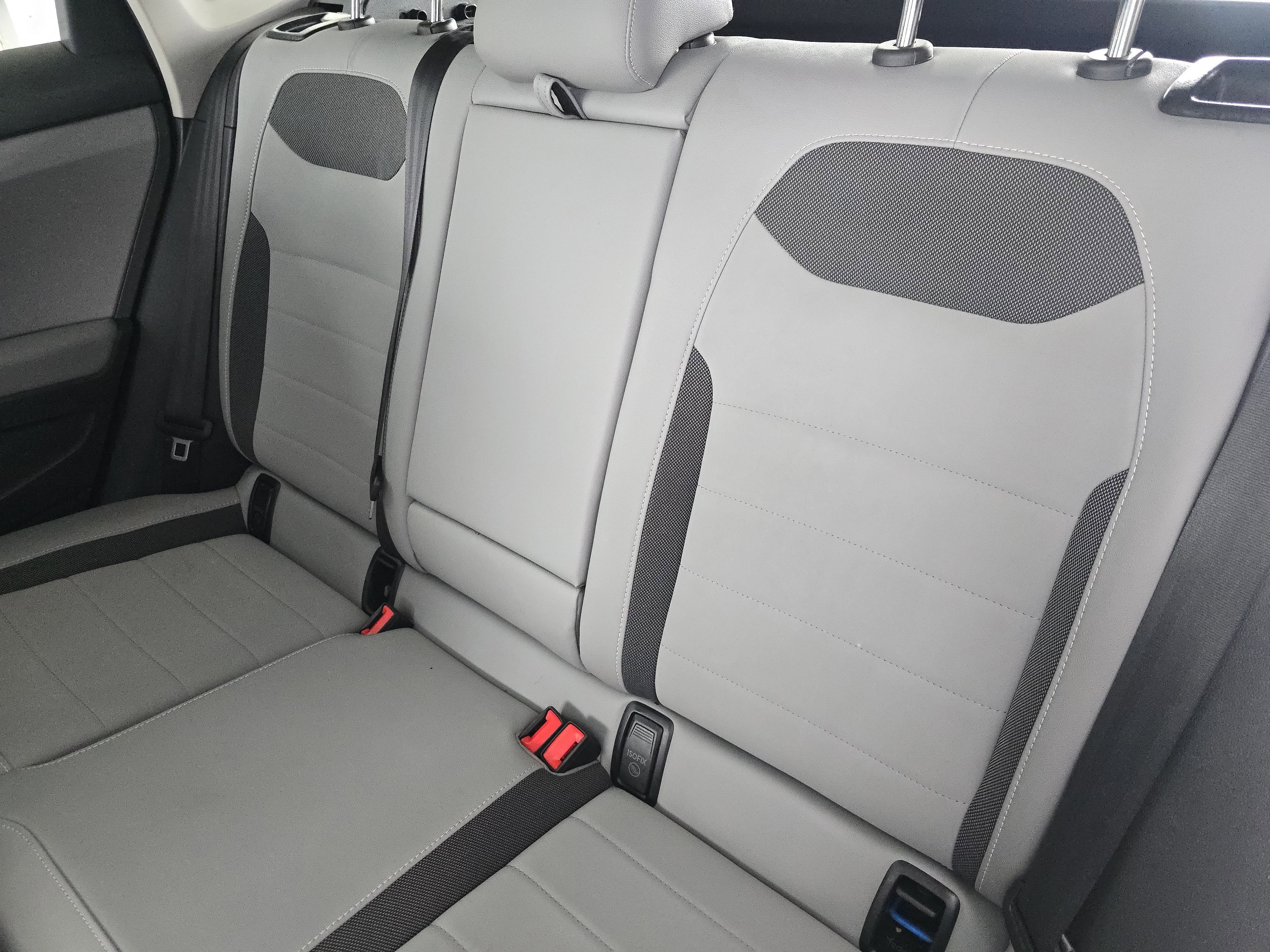 Used 2023 Volkswagen Taos SE image 26