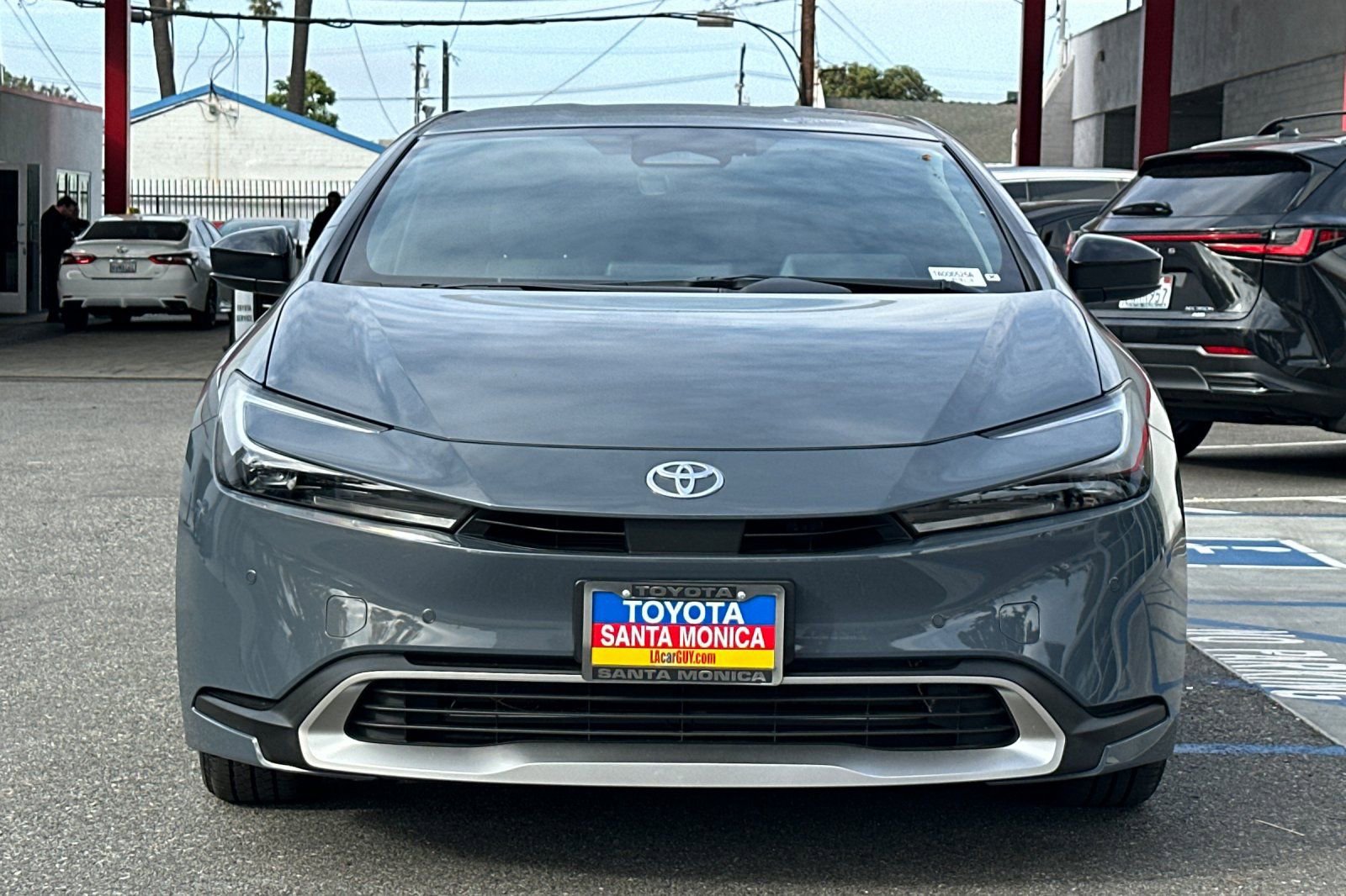 Used 2026 Toyota Prius Plug-In Hybrid FWD image 9
