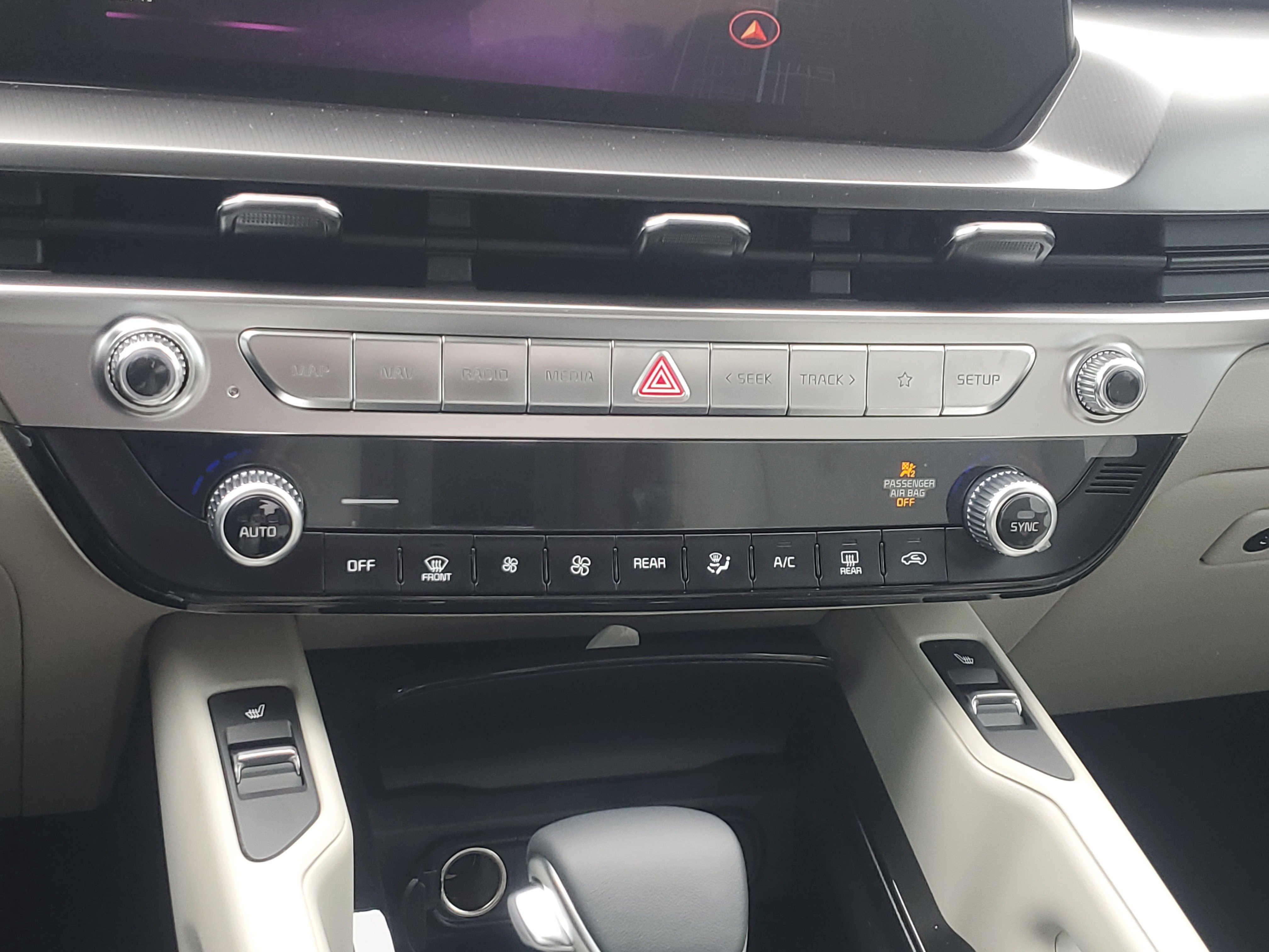 New 2025 Kia Telluride S image 22