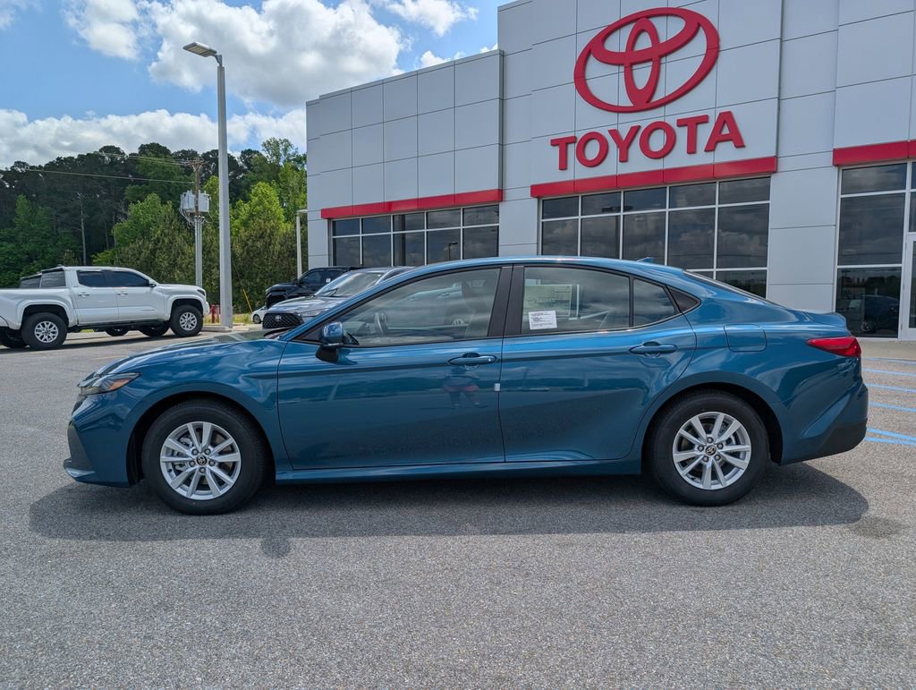 New 2026 Toyota Camry LE image 2