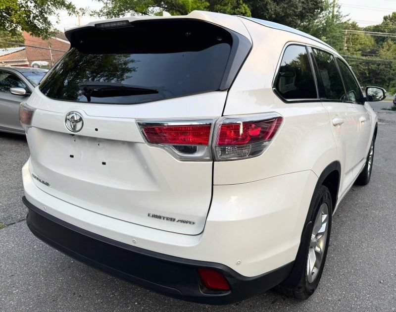 Used 2014 Toyota Highlander Limited AWD/4WD image 7