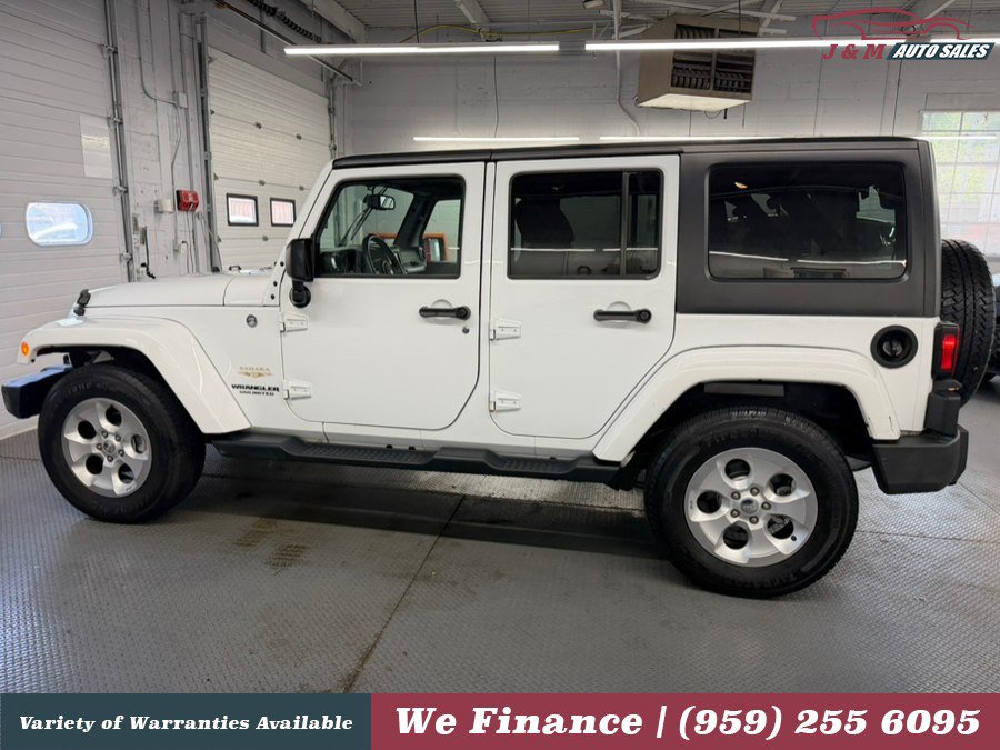 Used 2015 Jeep Wrangler Unlimited Sahara w/ Dual Top Group AWD/4WD image 12
