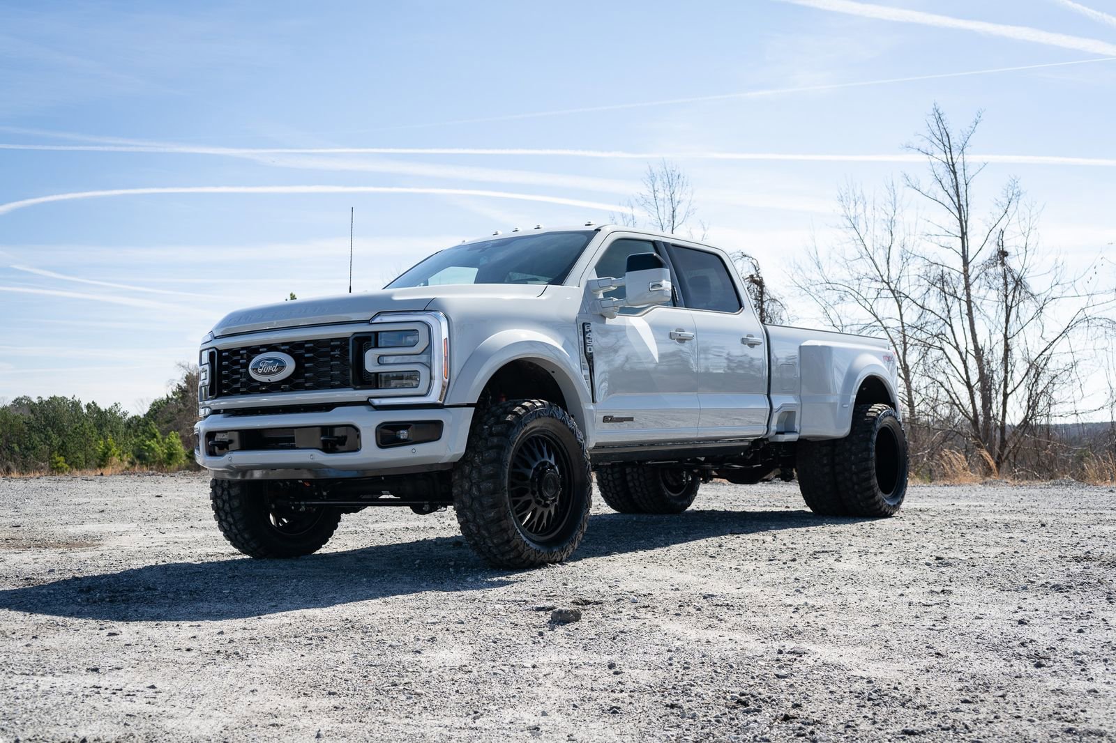 Used 2026 Ford F450 Platinum w/ FX4 Off-Road Package image 11