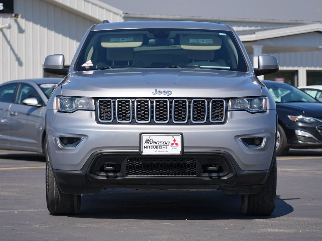Used 2019 Jeep Grand Cherokee Laredo AWD/4WD image 8