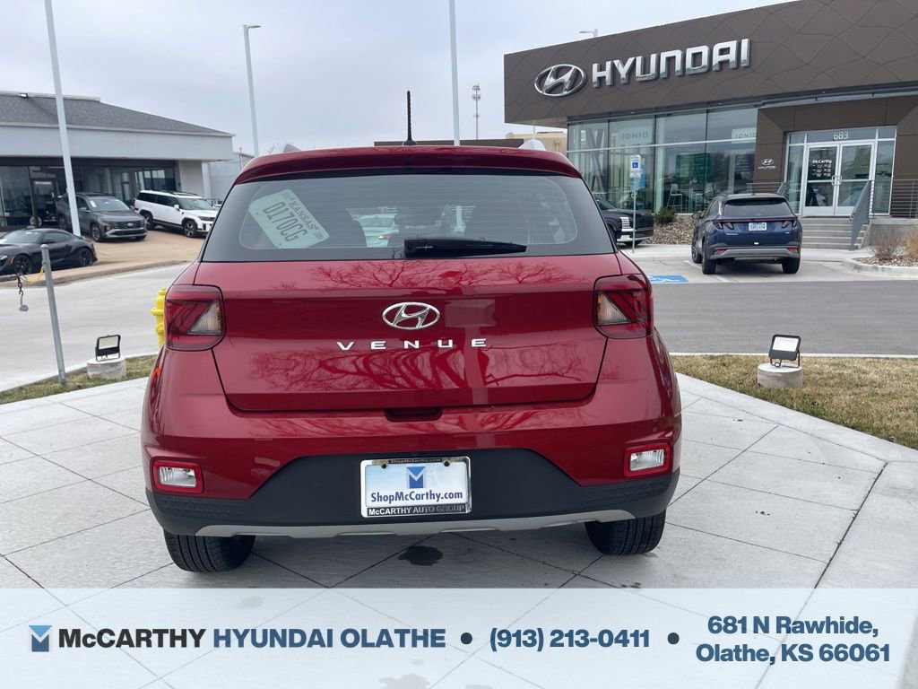 Certified 2024 Hyundai Venue Limited image 15