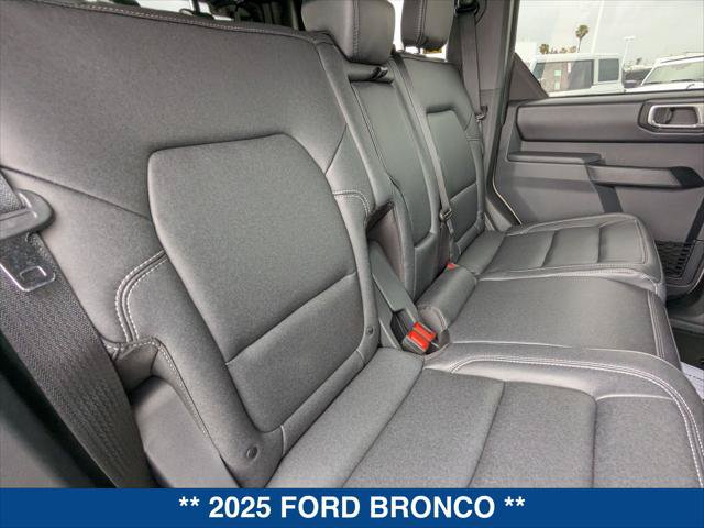 New 2025 Ford Bronco Badlands AWD/4WD image 18