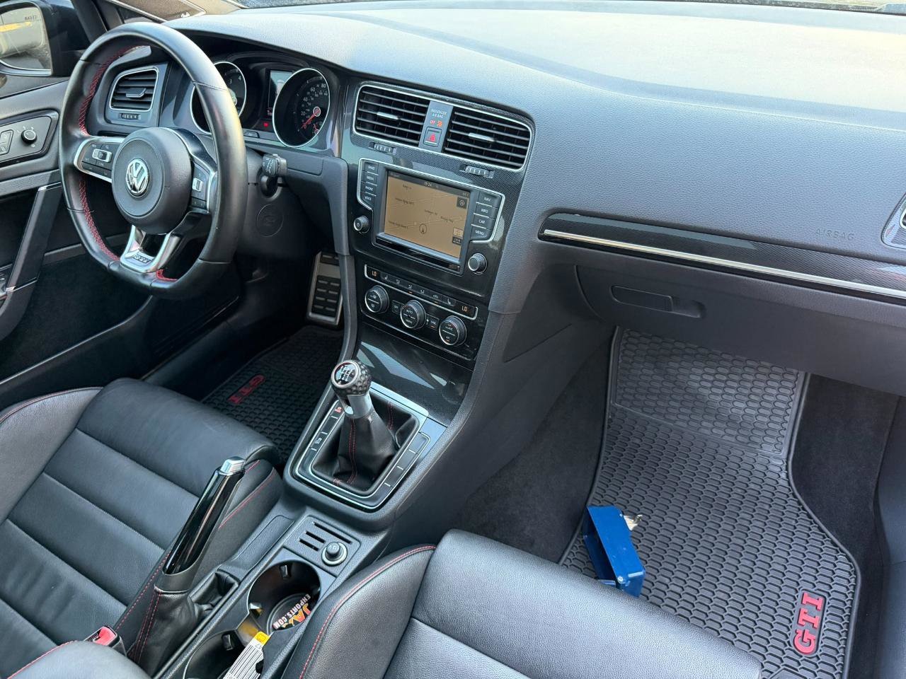 Used 2017 Volkswagen GTI Autobahn FWD image 46