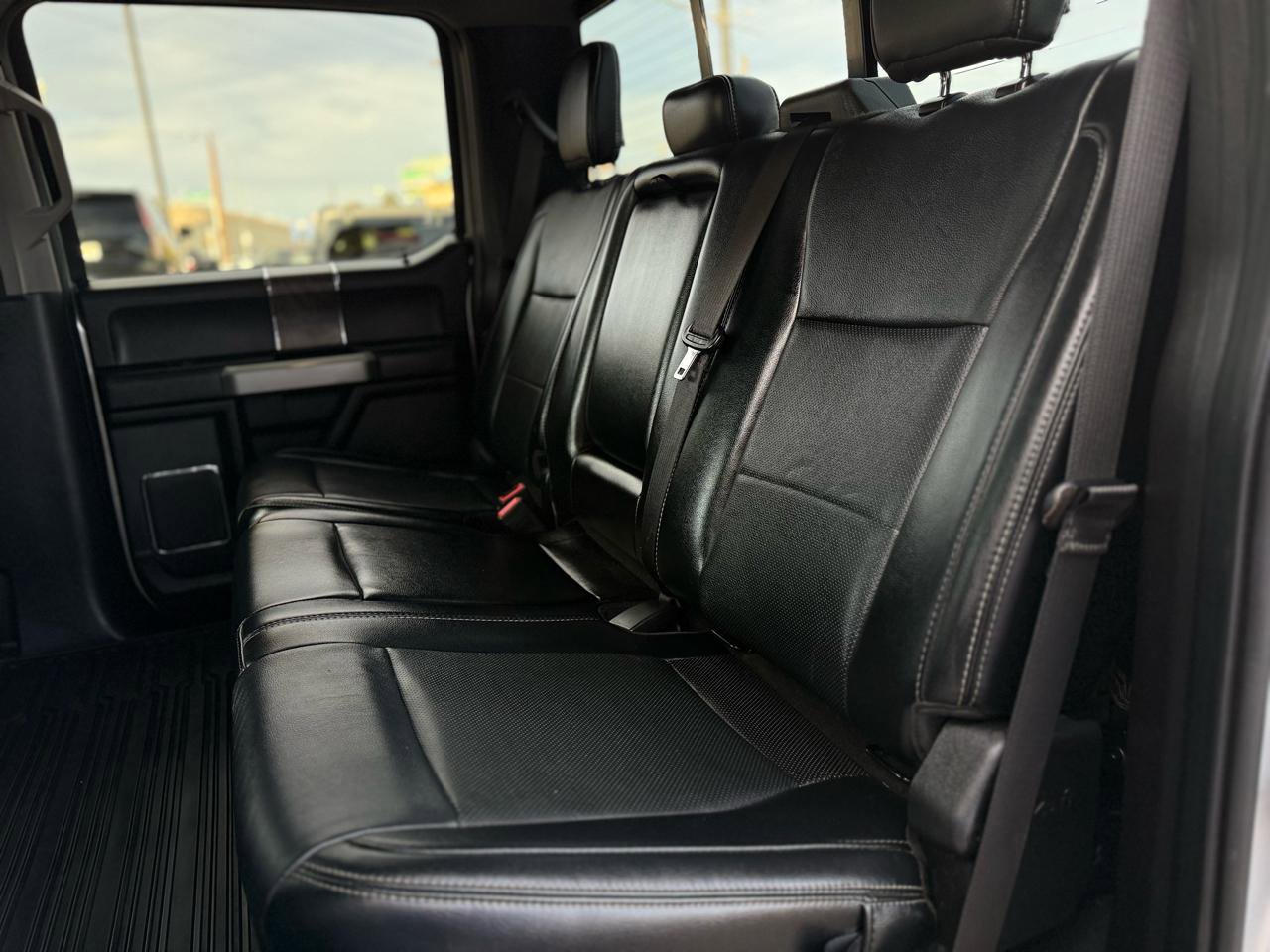 Used 2019 Ford F250 Lariat w/ Lariat Ultimate Package AWD/4WD image 13