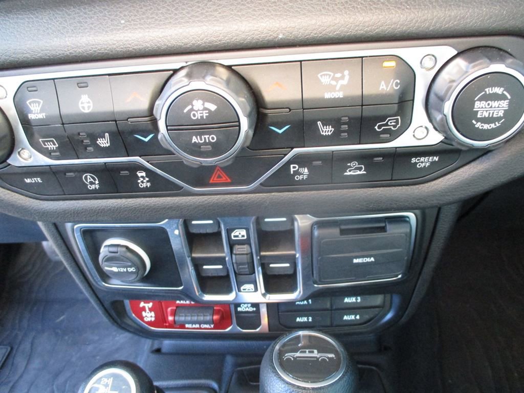 Used 2024 Jeep Gladiator Sport image 12
