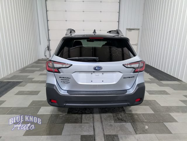 Used 2025 Subaru Outback Onyx Edition AWD/4WD image 3