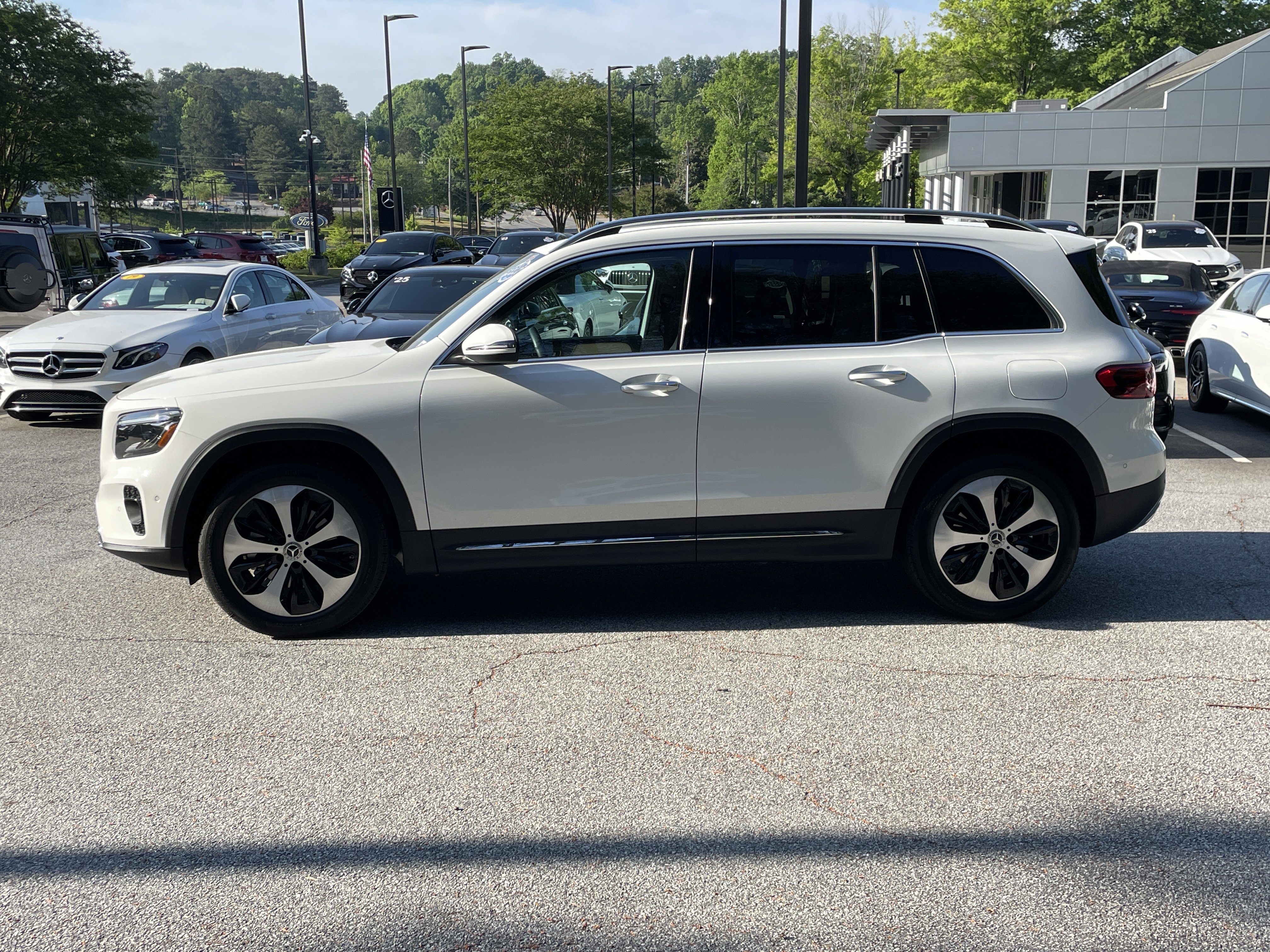Certified 2025 Mercedes-Benz GLB 250 image 14