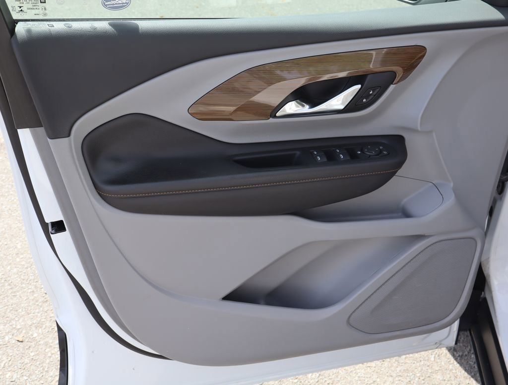 Certified 2019 GMC Terrain SLE w/ Driver Convenience Package image 15